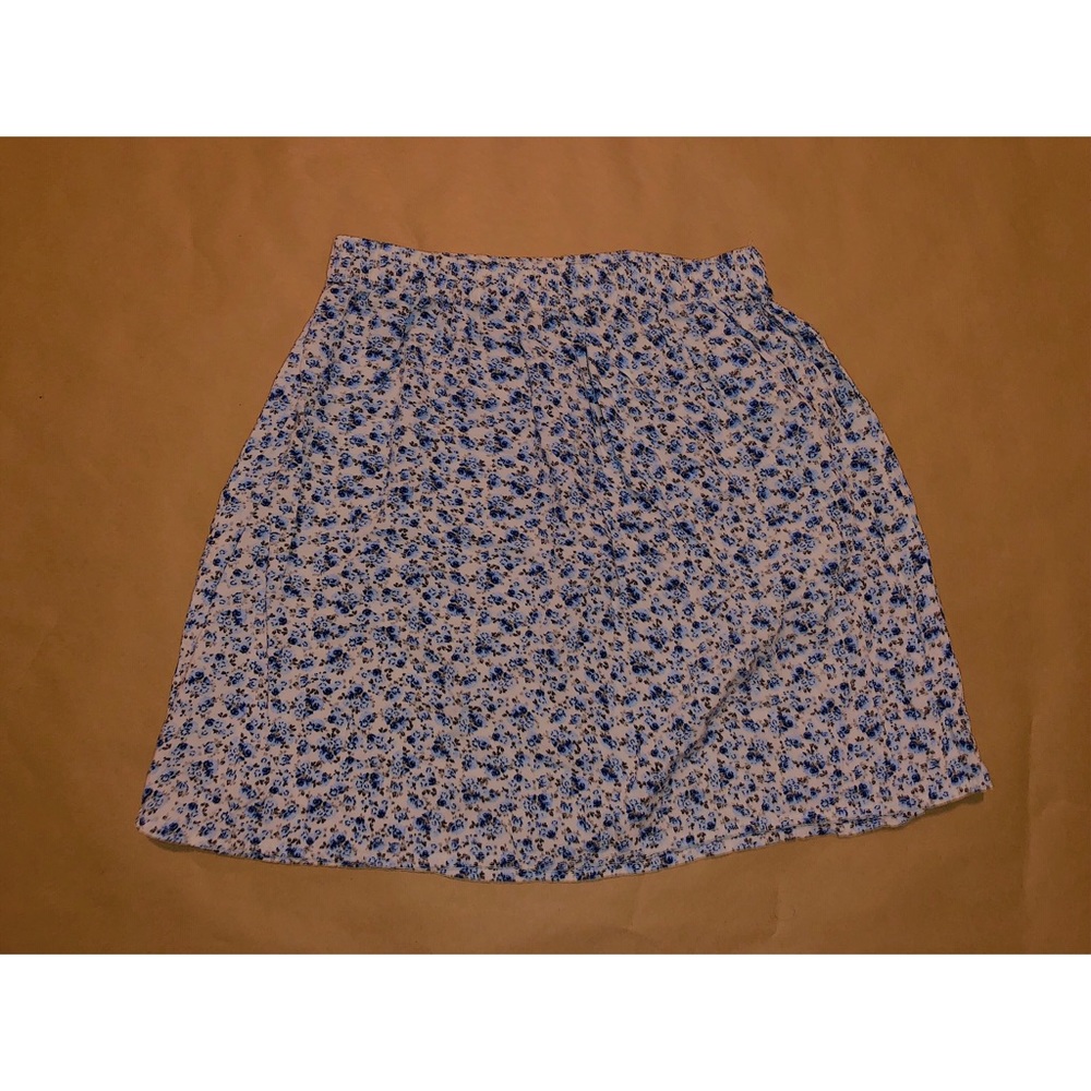 GIRLS FLORAL SKATER SKIRT!!
